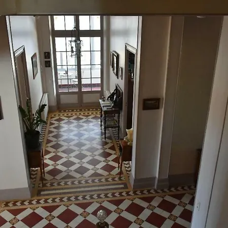 Au Clos Magnolia Bed & Breakfast