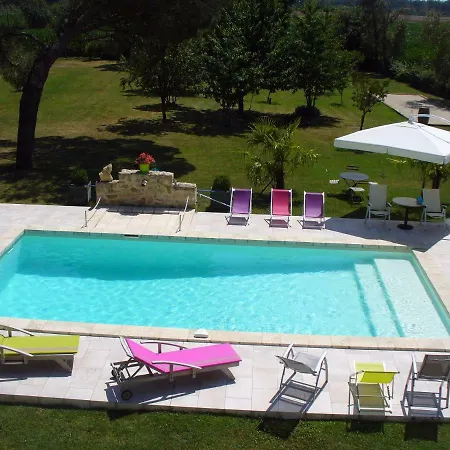 Au Clos Magnolia Bed & Breakfast